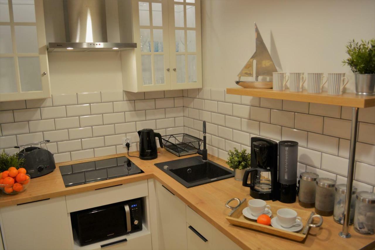 Marina Park Apartment 斯维诺乌伊希切 外观 照片