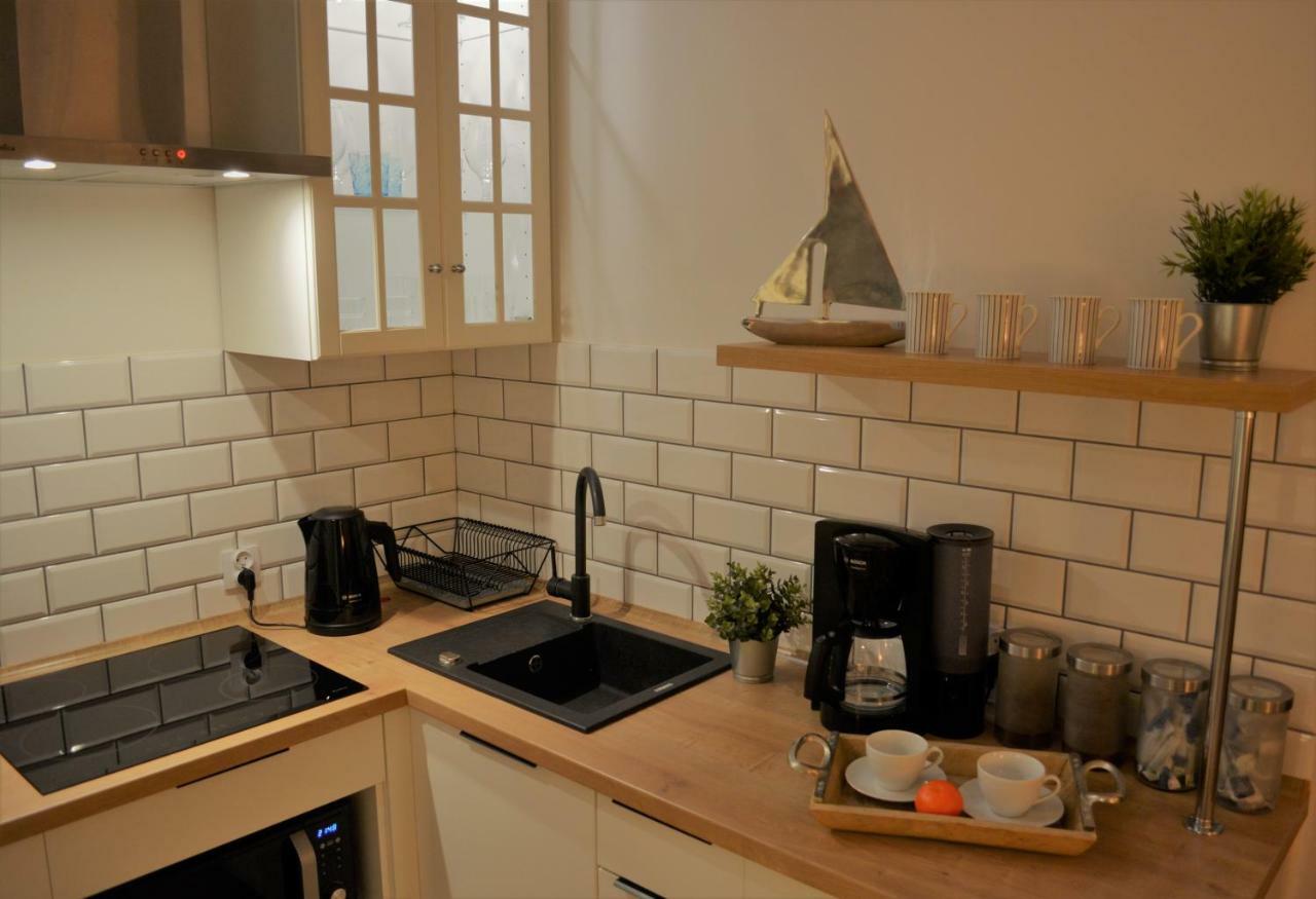 Marina Park Apartment 斯维诺乌伊希切 外观 照片